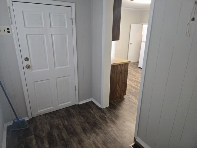 Photo - 503 N Chapel St