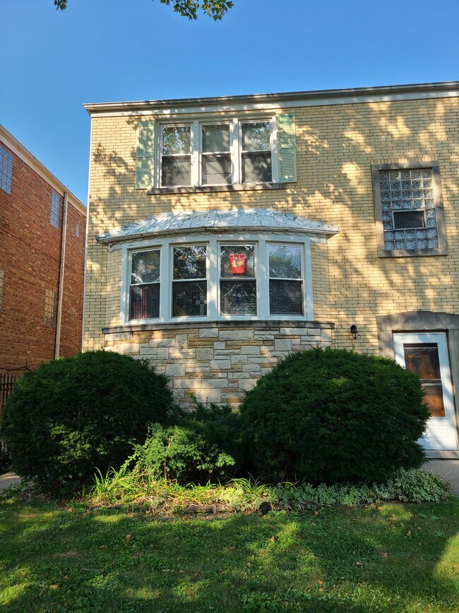 Front - 3418 N Linder Ave Apartments Unit Garden