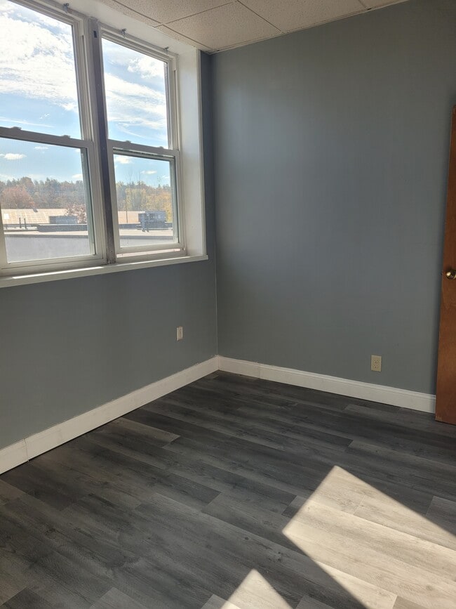 Photo - 1705 Genesee St