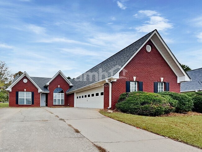 Building Photo - 18 Ludwick Ln