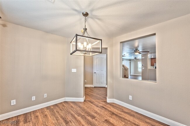 Photo - 11577 Giles St