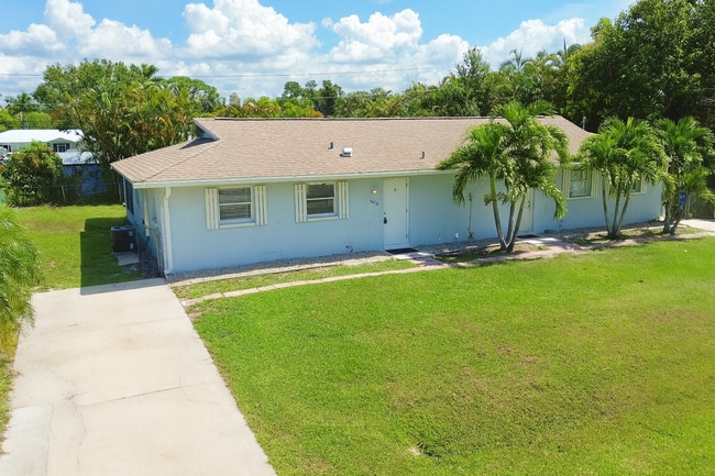 Building Photo - 5476/5478 Ave C Unit 5478