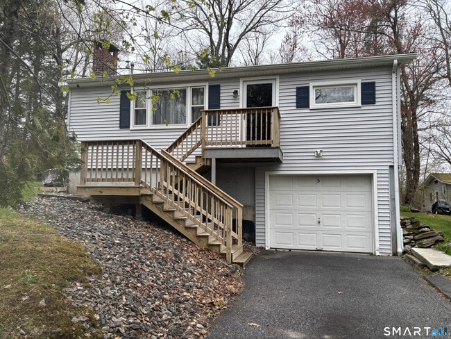 Building Photo - 5 Niles Rd