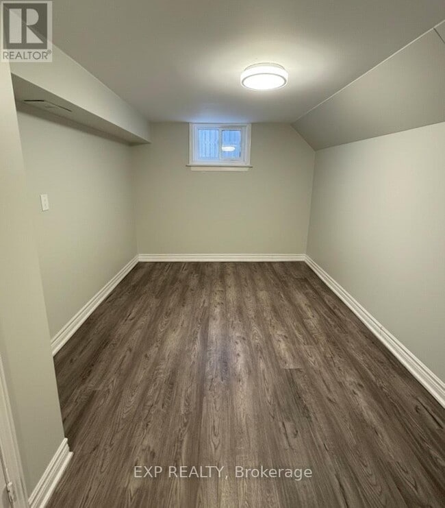 Photo - 70 Marlin Ct