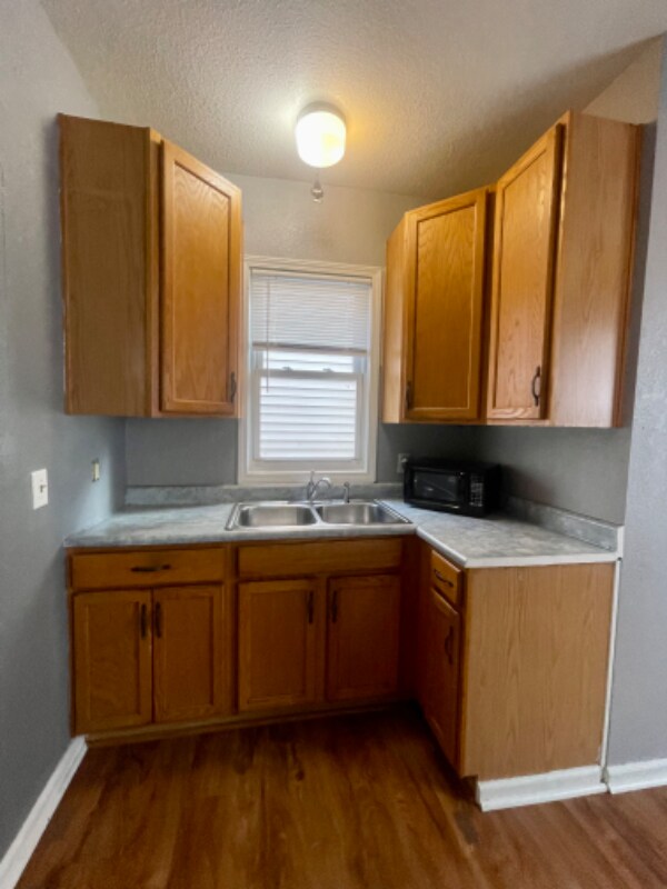 Photo - 1625 Sherman Blvd