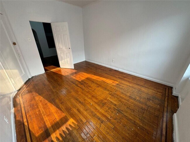 Photo - 213 St Ann's Ave Unidad 3N