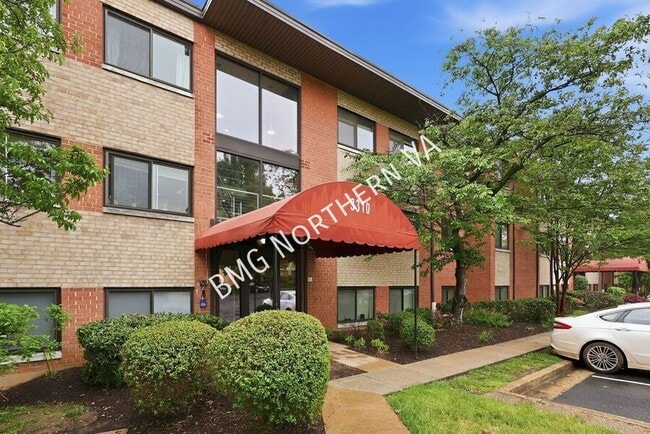 Building Photo - 3310 S 28th St