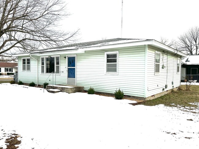 Photo - 3 BEDROOM 1 BATH IN JOPLIN-$1200 RENT-$1200 DEPOSIT
