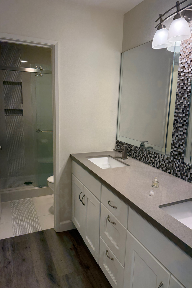 Photo - 23671 Park Capri Unidad 46 Rental