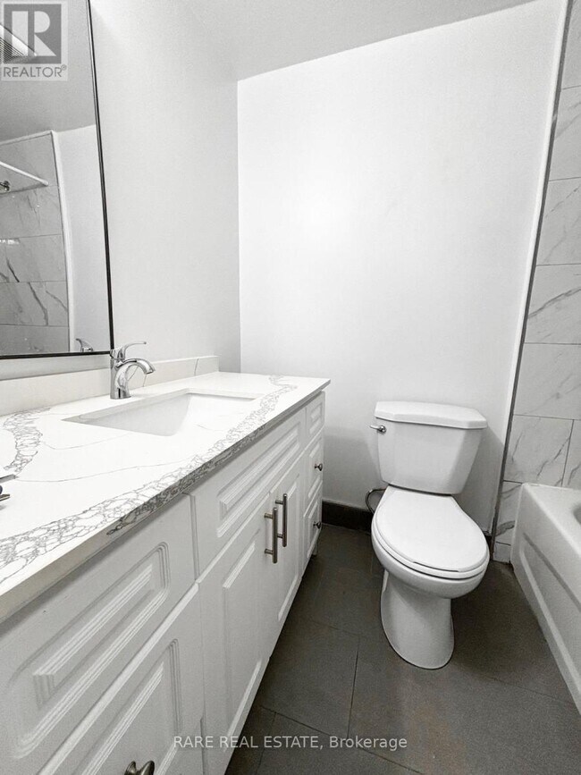 Photo - 99 Bellevue Ave Unité 14