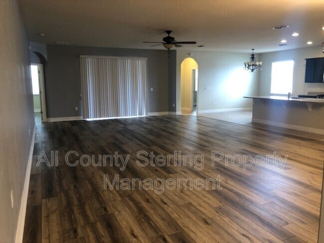 Photo - 1423 Alexington Ave