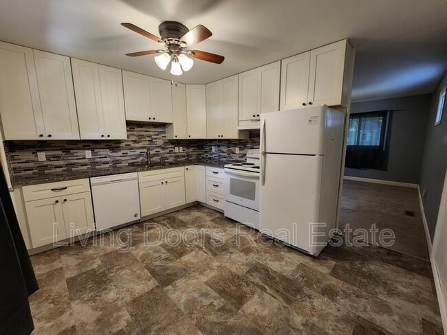 Building Photo - 1230 N 53rd St