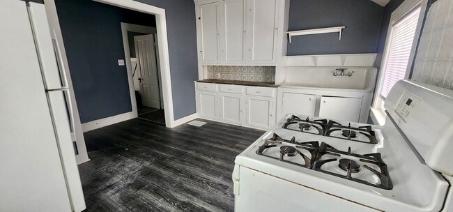 Photo - 1801 N Wisconsin St Unit UPPER