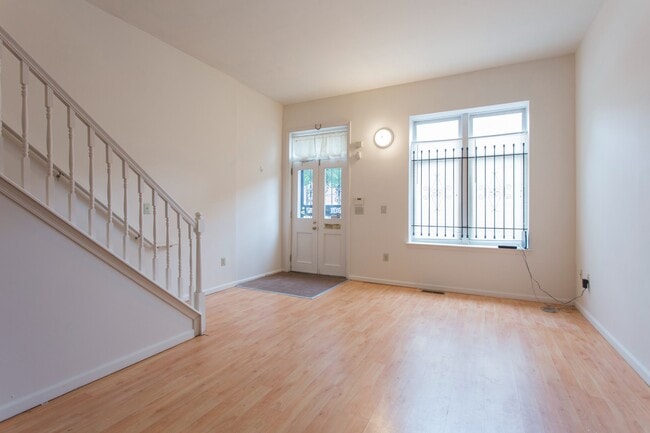 Photo - 1525 N Bouvier St