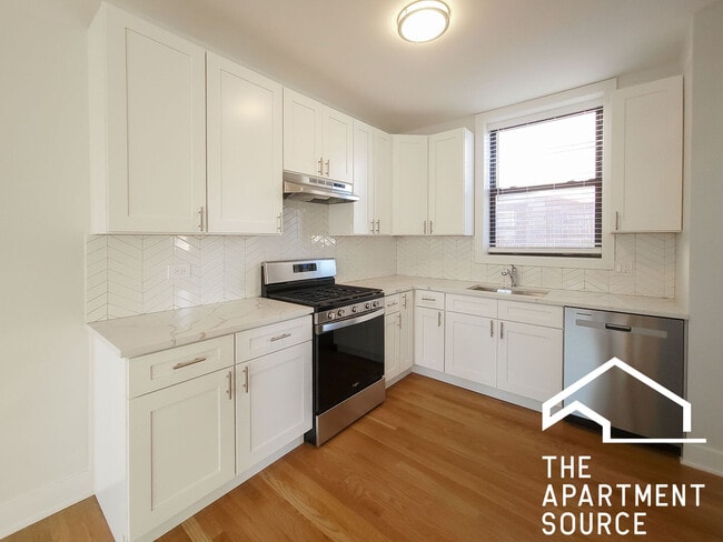 Photo - 3923 N Keeler Ave