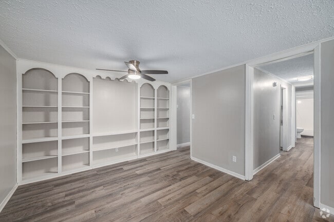 2BR, 1BA - 865SF - Living Room