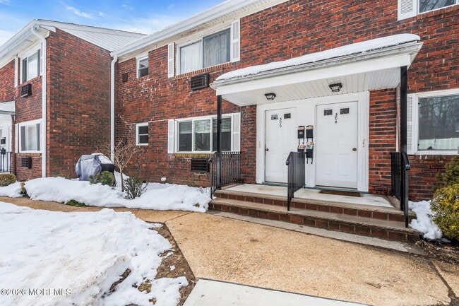 Building Photo - 306 South St Unit A