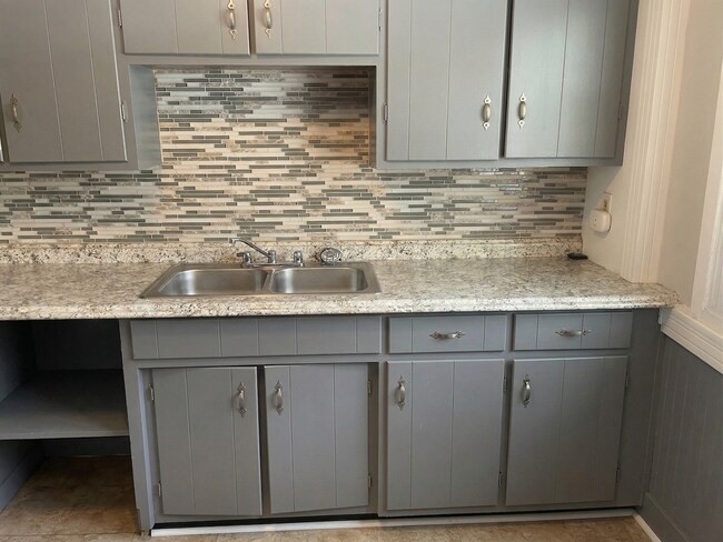 Photo - 222 Bellfield Ave