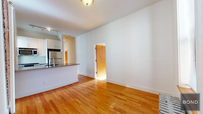 Photo - 129 E 97th St Apartment Unit 5A