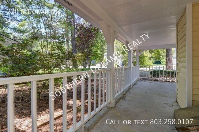 Photo - 220 N Donar Dr