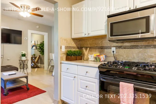 Photo - 1120 Snyder St NW