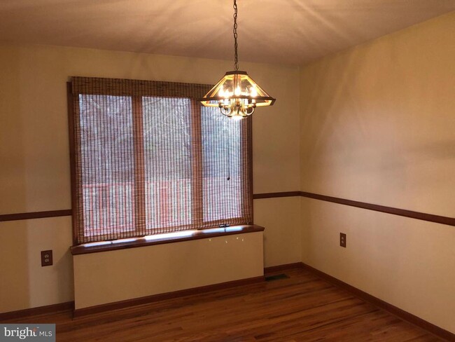 Photo - 114 Meadowbrooke Pl
