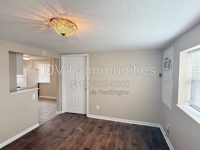 2135 8th Ave N Unidad 2