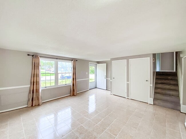 Photo - Beautifully Maintained 3 Bed 2 Bath Single...