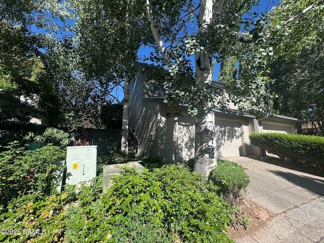Building Photo - 4170 E Spring Meadows Cir Rental