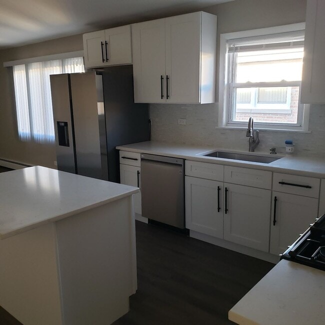 Photo - 8604 W Carmen Ave Unit Apt #2
