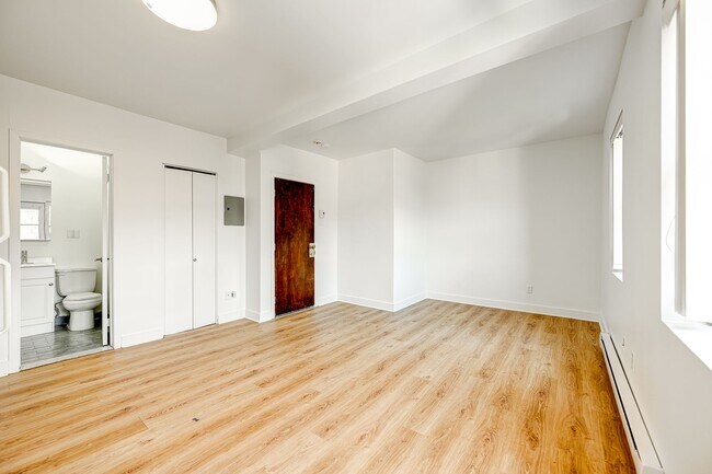 Photo - 539 Rue Prince Arthur O Unit 18