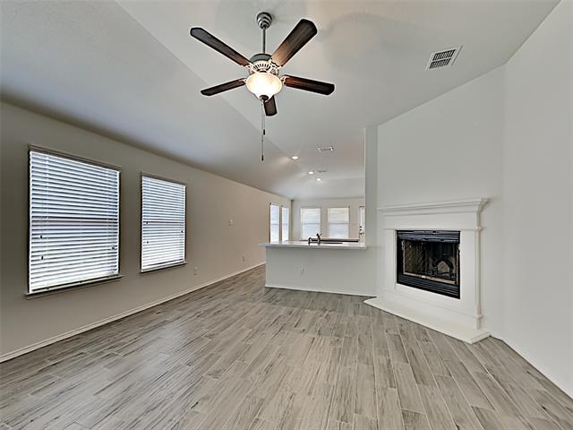 Photo - 6833 Woodlawn Dr
