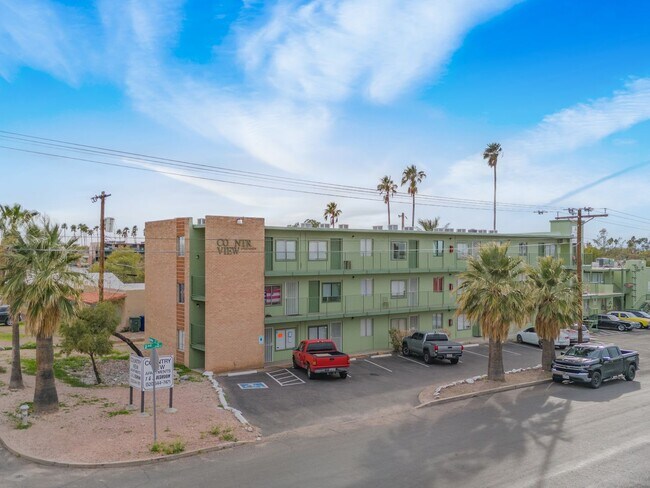 Country View Apartments