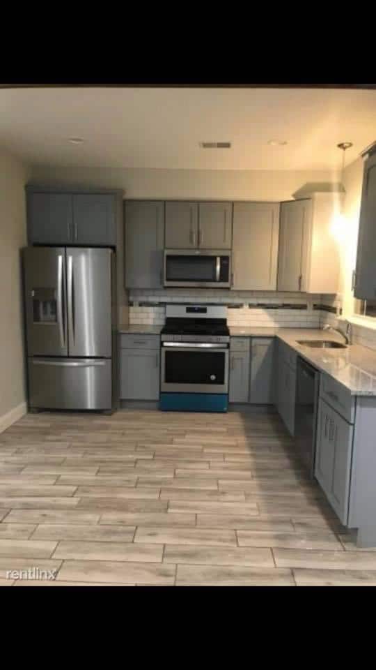 Photo - 372 Walnut St Unit B