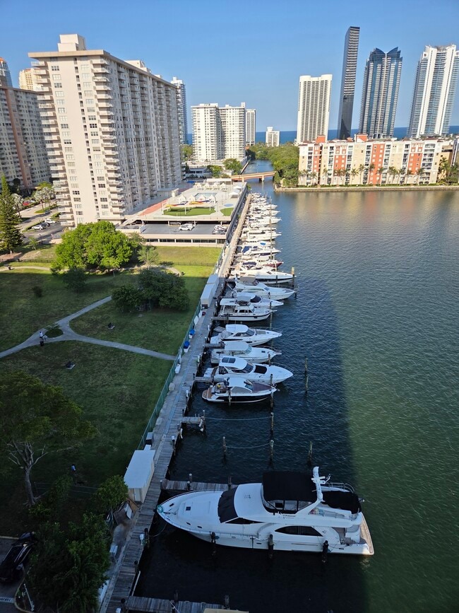 View facing east - 290 174th St Unit Winston Towers 700, #1519