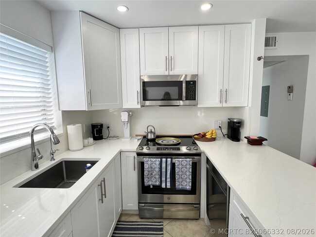Photo - 548 Durham Cir Unit 548