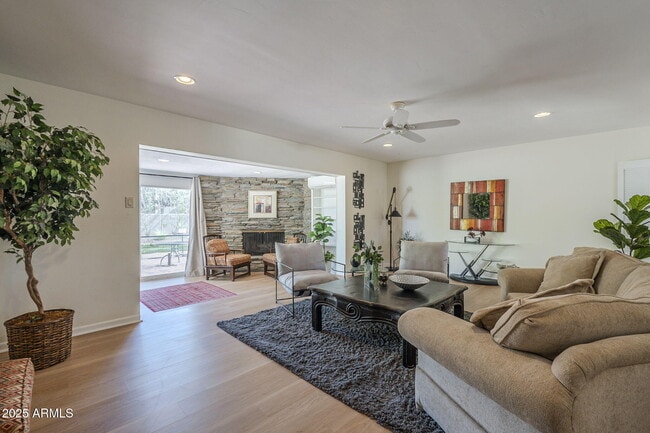 Photo - 4815 N 70th St