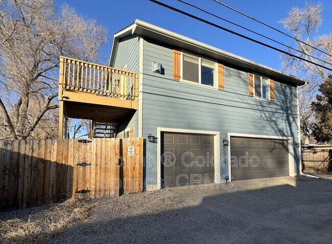 Building Photo - 824 S Logan Ave