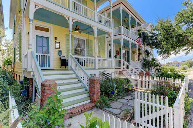 Photo - 1221 Sealy Ave