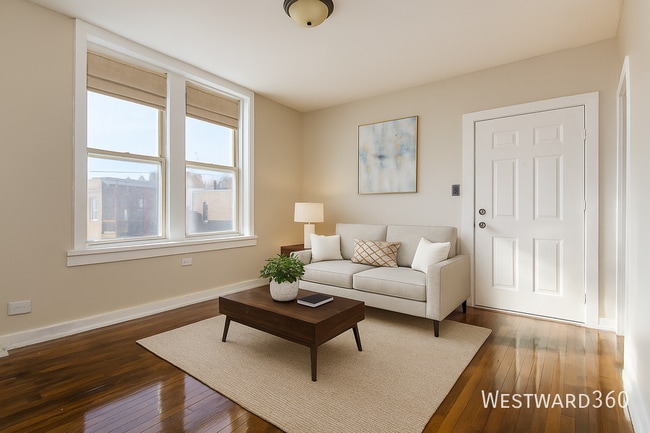 Building Photo - 1141 S Francisco Ave Unit r3