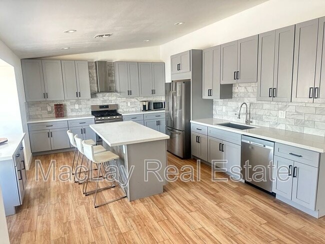 Photo - 1703 W Lane Ave