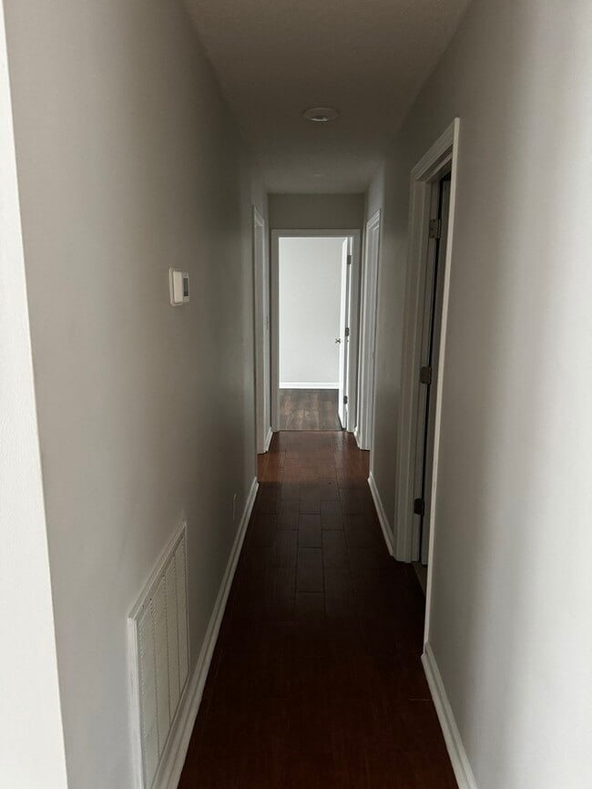 Photo - 823 Primrose Ln NW