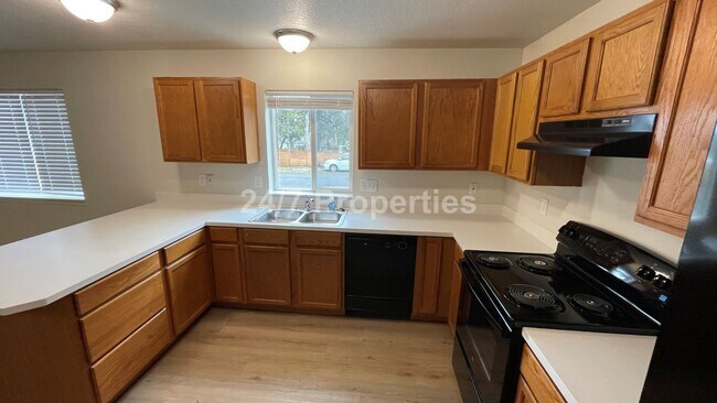 Photo - 2025-845MF Unidad 845