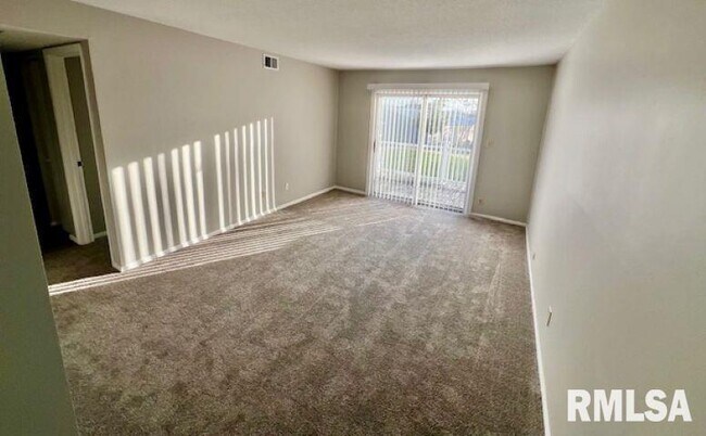Photo - 2608 W Willowlake Dr Unit 24