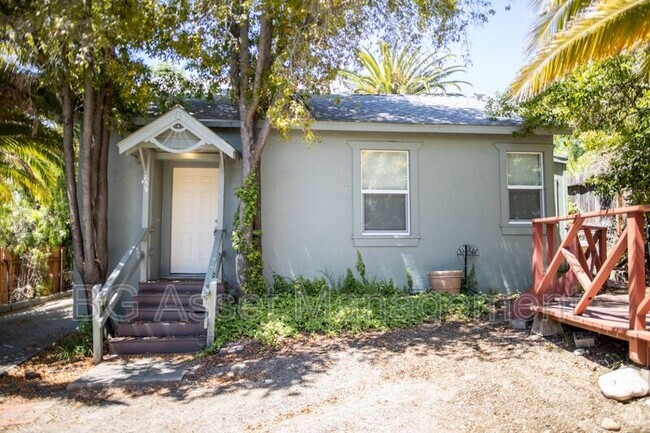 Building Photo - 859 California Blvd Unit A Rental