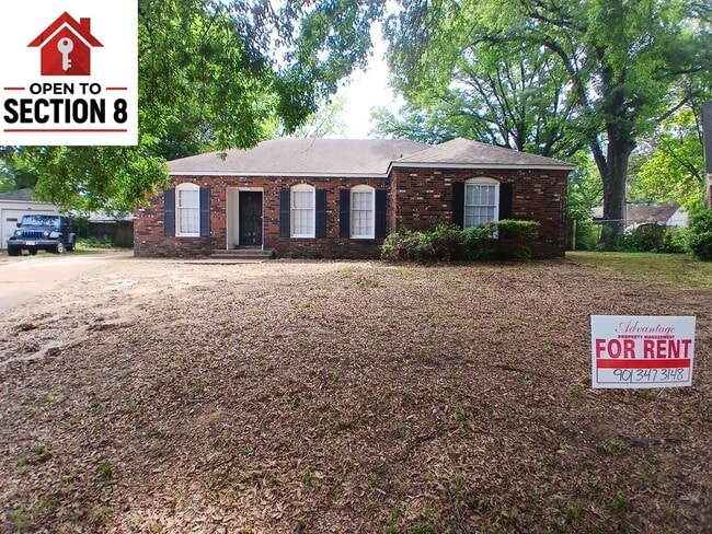 Building Photo - Newly Renovated Home in Parkway Village - Open To Section 8