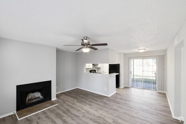 509 North Apartments - 2BR Apartment Living Area