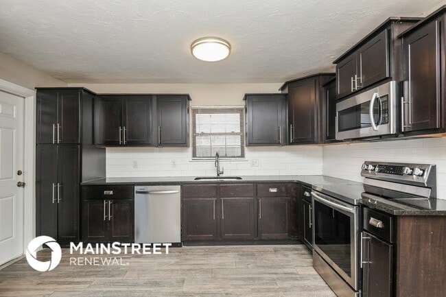 Photo - 5713 NW 33rd St