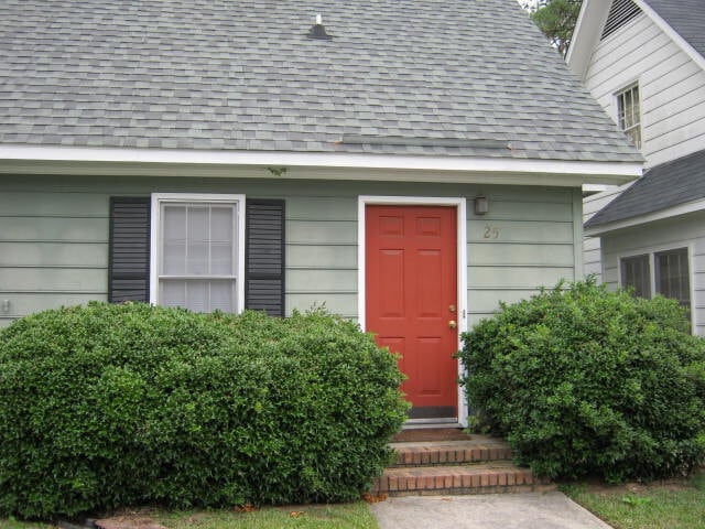 Building Photo - 25/26 Old Clayton Unit 26