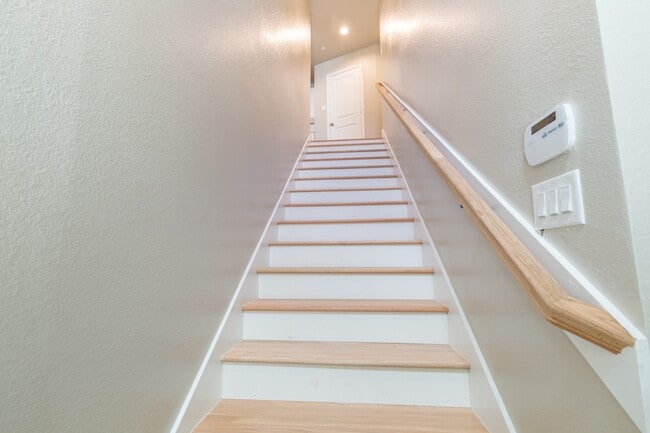 Photo - 231 Park Place Cir